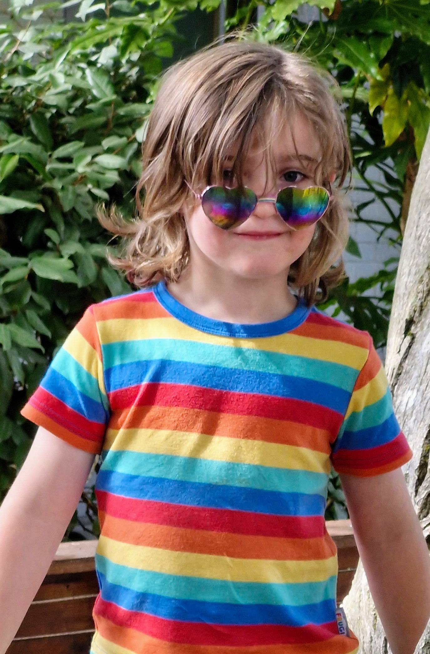 Photo of a great kid artist with shades